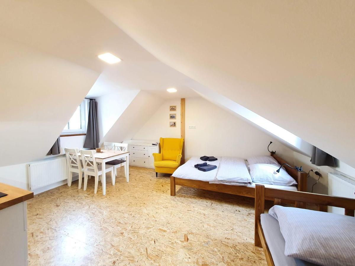 Apartmány U Muzea Horní Blatná Exterior foto